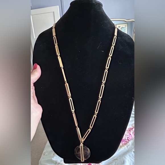 Stella & Dot Jaya Tortoise Pendant Necklace - Picture 10 of 10